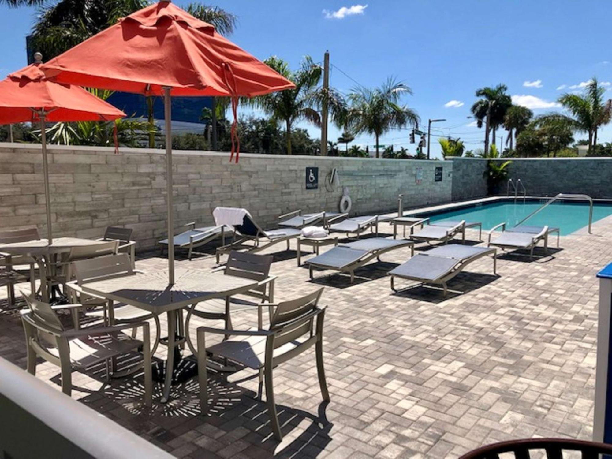 Hilton Garden Inn West Palm Beach I95 Outlets Esterno foto